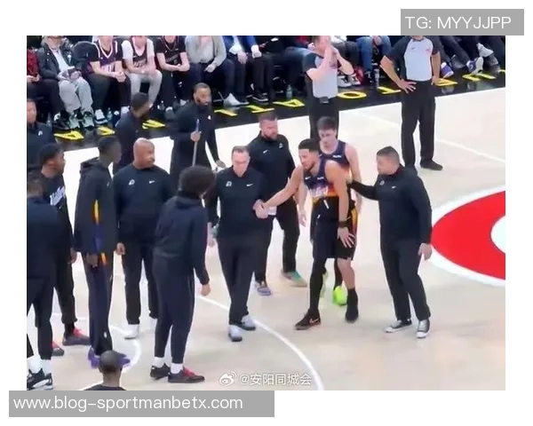 太阳队布克右脚踝扭伤一周后将接受进一步评估情况更新 太阳队布克右脚踝扭伤一周后将接受进一步评估情况更新